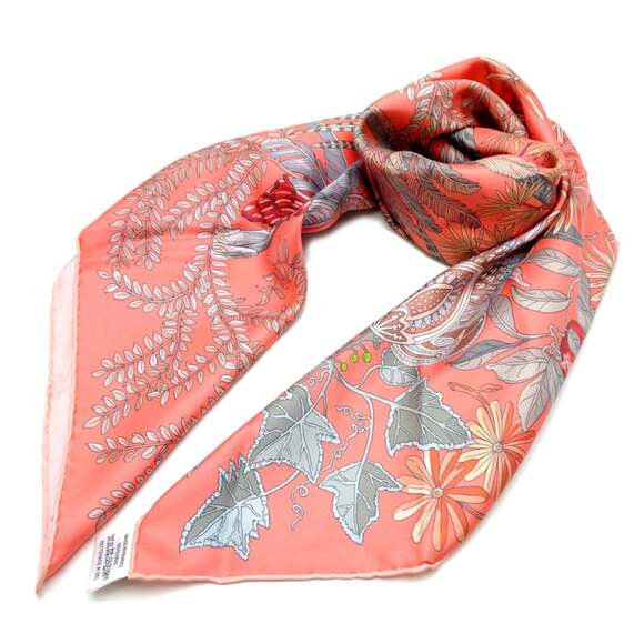 HERMES Pink Silk Scarf - Picture 3 of 8